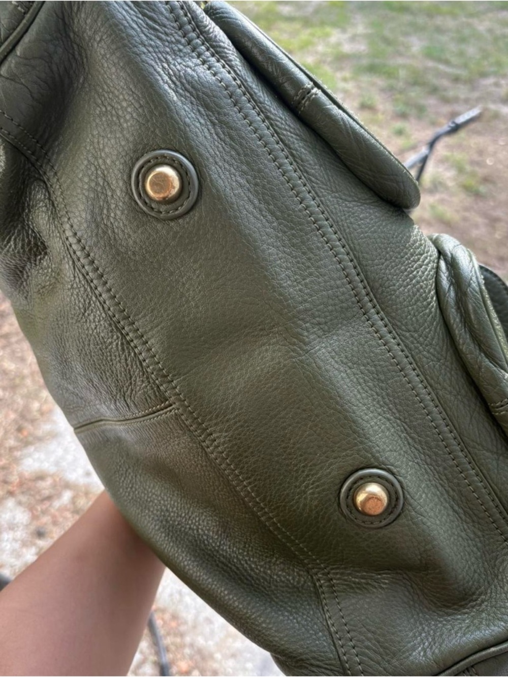 Marc Jacobs Vintage Olive Green Leather Shoulder Bag with Gold Hardware - Picture 5 of 8